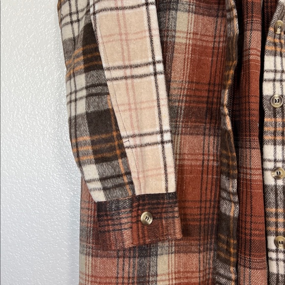 Brown and cream long plaid shacket, size small - Picture 4 of 9